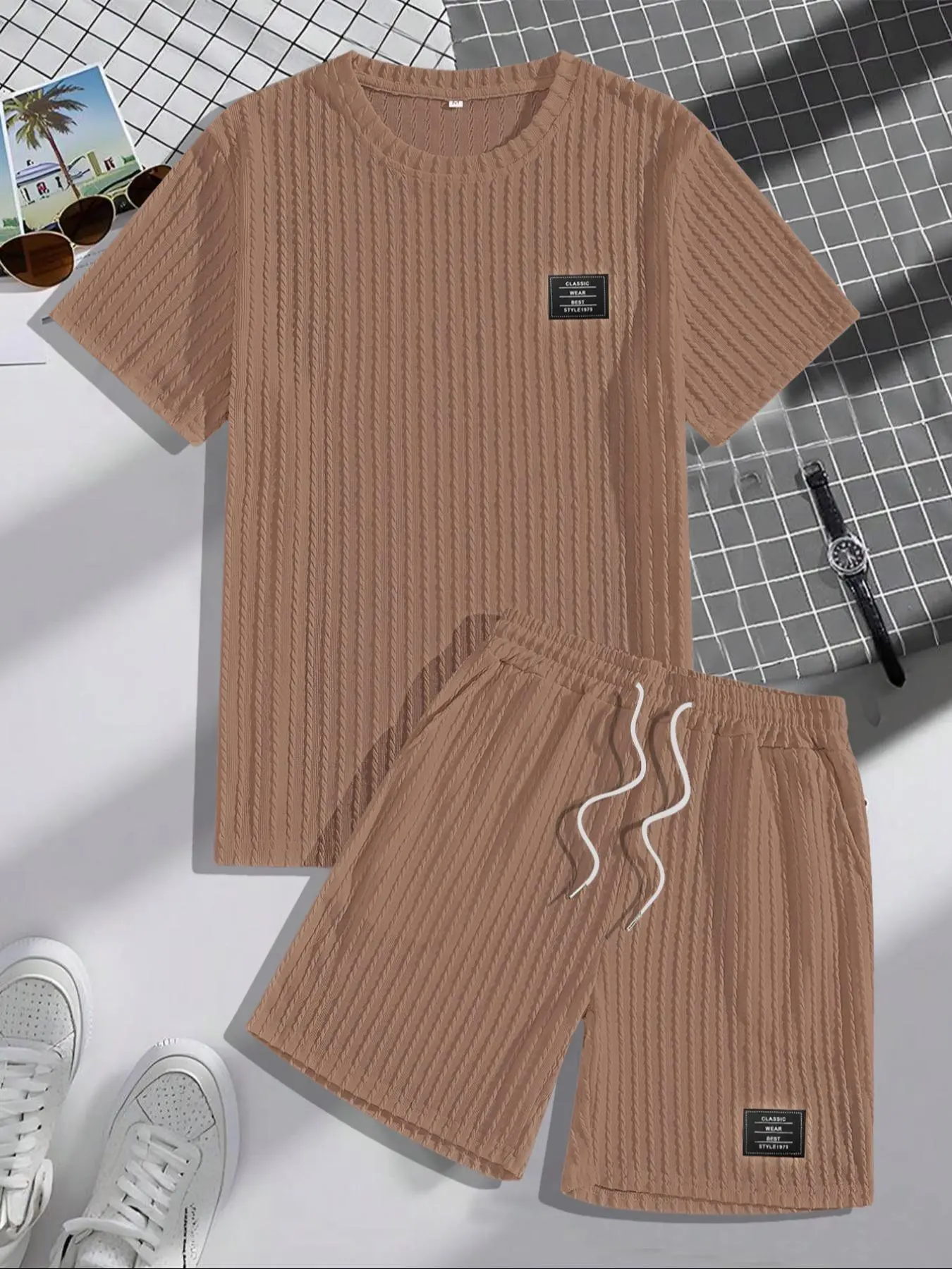 Men's Solid Color Short Sleeve Tee & Drawstring Waist Shorts Set, Regular Fit Casual Round Neck T-shirt & Pocket Shorts, Men's Summer Clothes