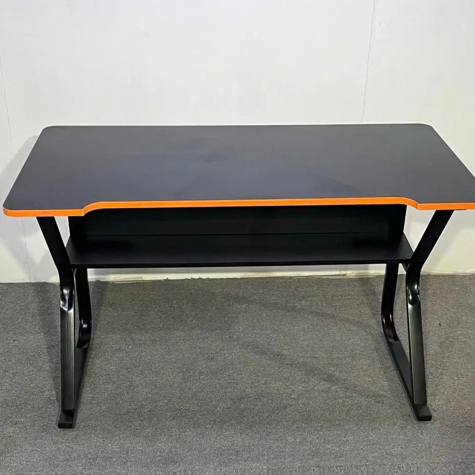 Bàn làm việc chân chữ K cong kèm kệ lửng, bàn gaming giá xưởng chân sắt 2x4cm sơn tĩnh điện chắc chắn lắp ráp dễ dàng