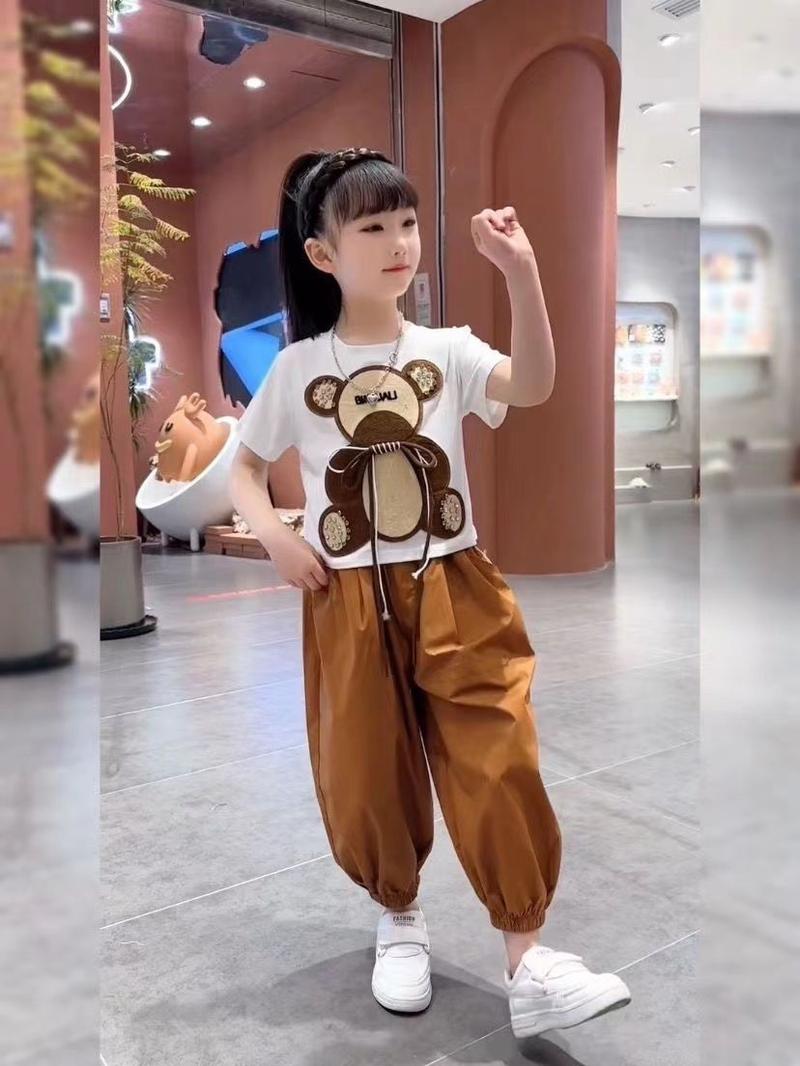 Product Introduction of Bộ Đồ Mùa Hè Cho Bé Gái, Cỡ Trung Bình Và Lớn, Thời Trang Mới, Thiết Kế Gấu Hoạt Hình, ngắn Tay, Phong Cách Thường Ngày Dáng Rộng Vừa Vặn, Quần Hai Mảnh, 2023 10