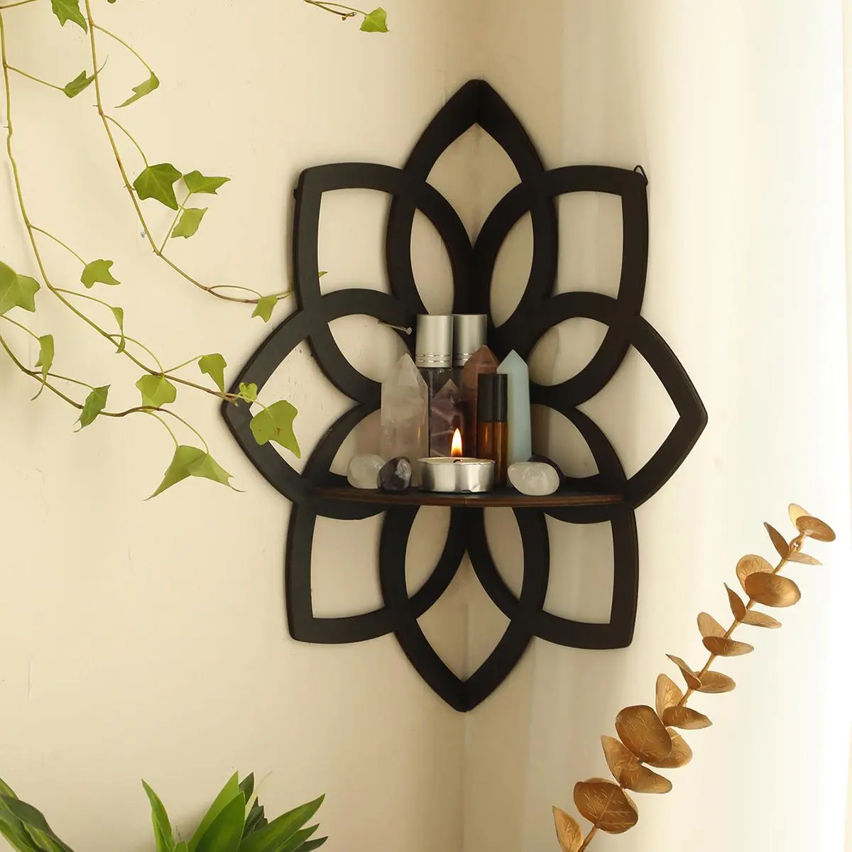 Wooden Hollow Out Design Wall Mounted Corner Shelf, Wall Storage Rack, Home Decor Supplies For Living Room Bedroom