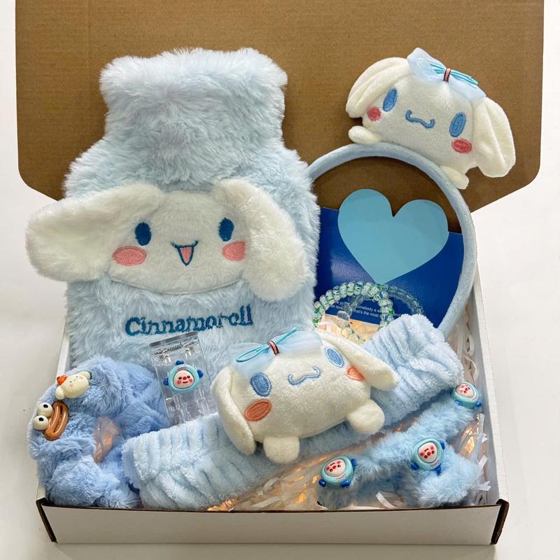 Hộp quà tặng túi chườm bụng CINAMOROLL màu xanh sang trọng nhiều phụ kiện phù hợp tặng sinh nhật, lễ kỉ niệm, tặng người yêu nhân dịp 8/3, 20/10 (kèm túi+hộp+thiệp+đèn)