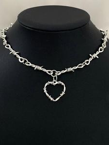 Collar con colgante en forma de corazón estilo punk, joyería de estilo gótico para fiestas, decoración diaria de ropa, joyería moderna y exquisita combinable con todo para regalo de cumpleaños