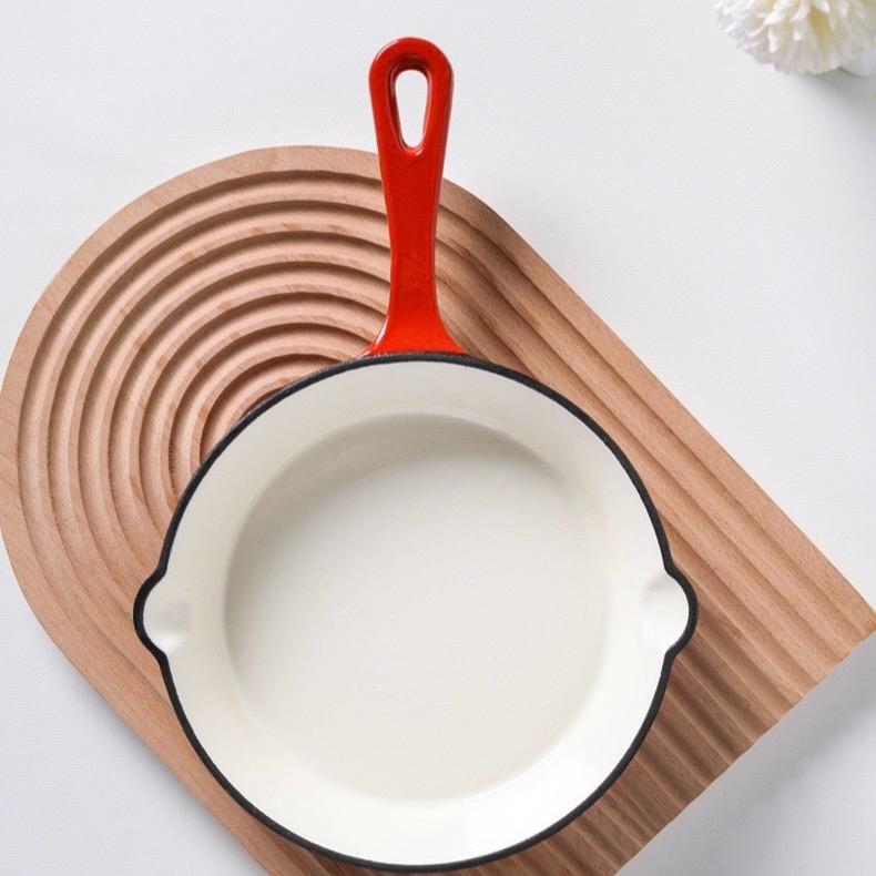 Chảo gang tráng men Kitchen Happiness có cán dùng cho mọi loại bếp ( không kèm nắp ) 4
