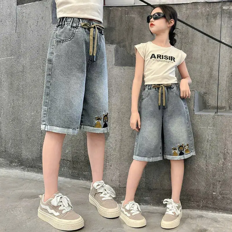 Quần Jean Ngố Cho Bé Gái Có Họa Tiết Thêu Cực Xinh 2