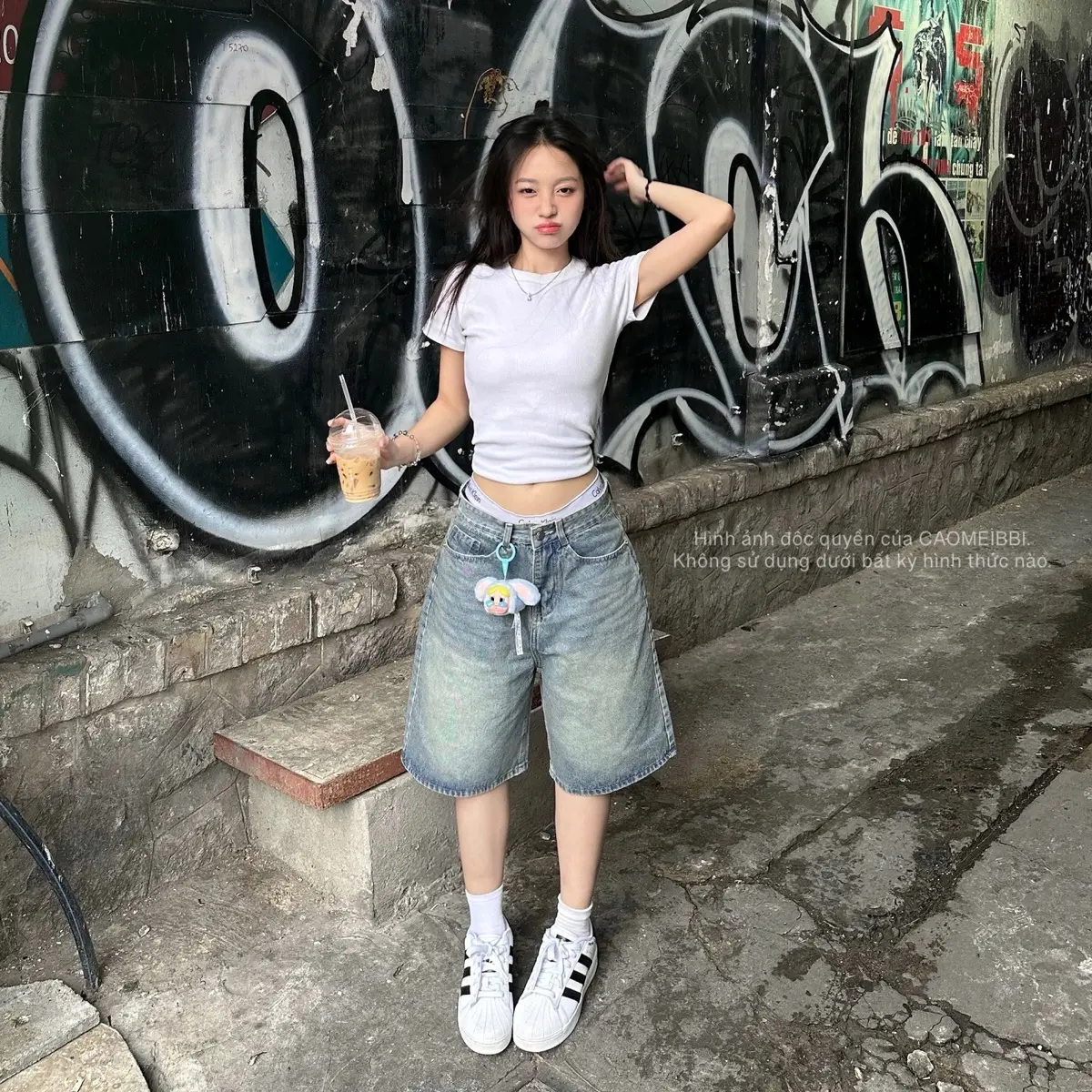 Quần Short Lửng Dài Jean Xanh / Jean Đen.