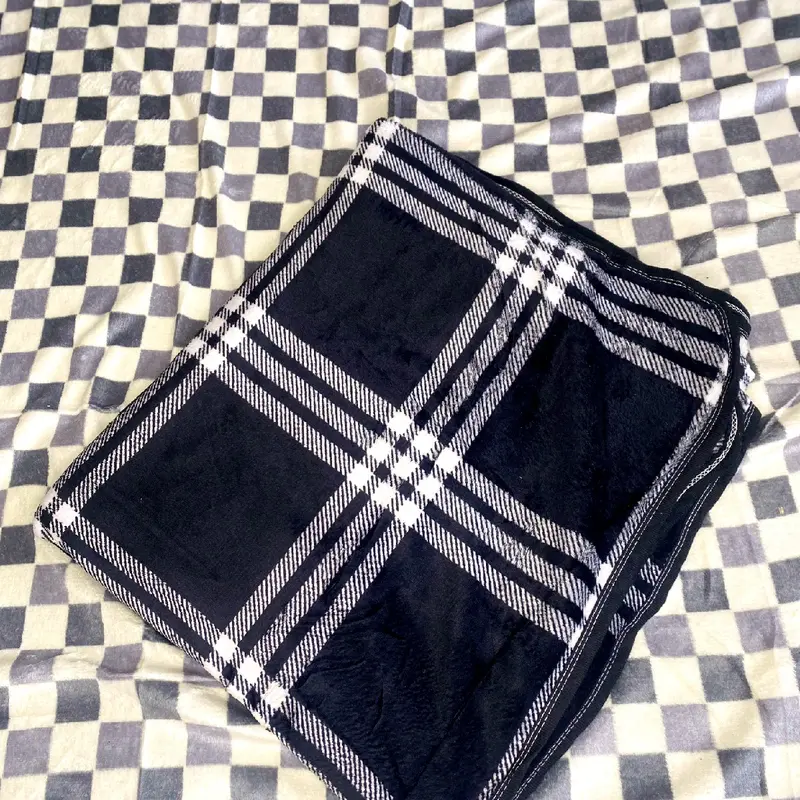 Selimut bulu dewasa Bisa Dicuci 150x200 7