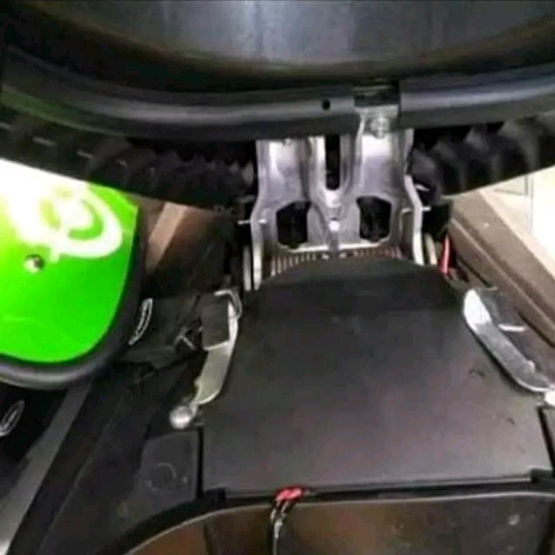 Gantungan Cantelan Helm Yamaha Nmax 155 2015 - 2019 0