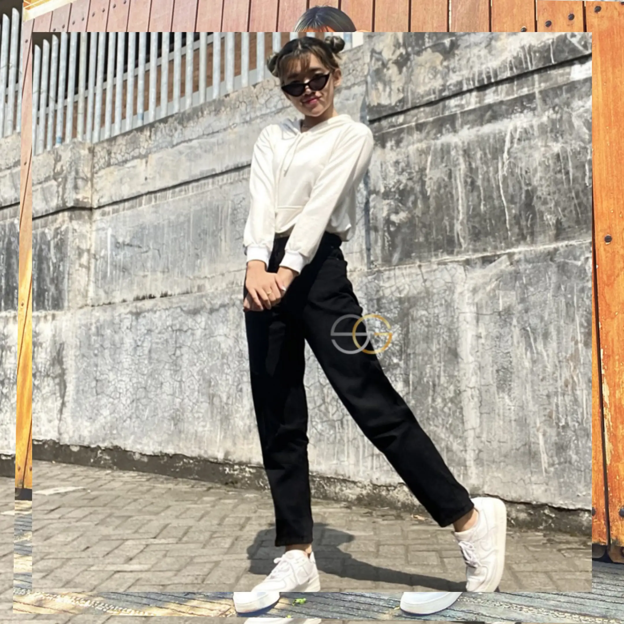 Celana Jeans Wanita Boyfriend Hitam Polos Slim-fitting Santai Panjang Tebal