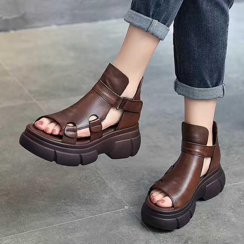 Dép Đế Xuồng Da Mềm Chất Lượng Cao Gót Muffin Hở Mũi Thiết Kế khoét Lỗ Thích Hợp Cho Mùa Hè Bốt Sandal Nữ Phong Cách La Mã Hàng Mới Về Cho Mùa Hè 2025