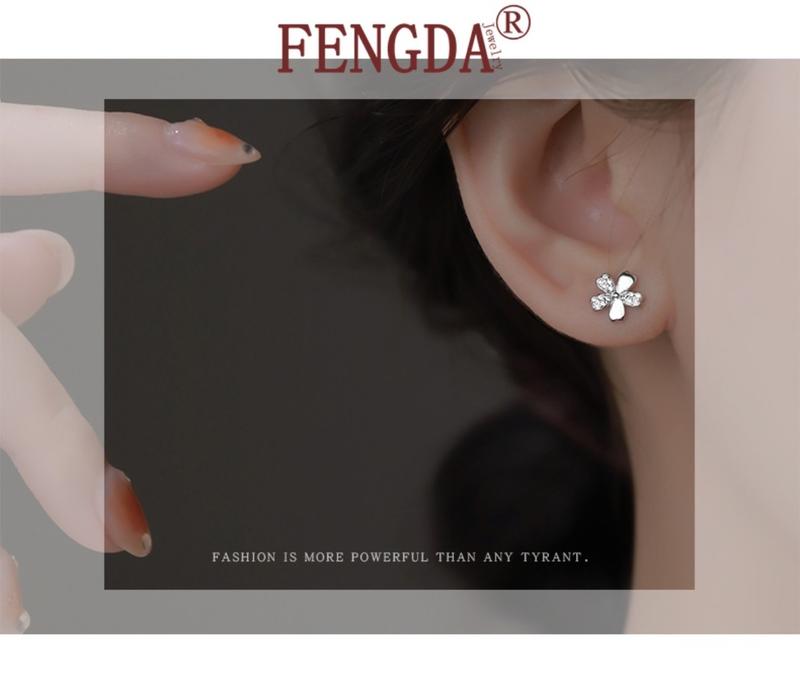 Product Introduction of Cod Flower Niche Design New Elegant Cherry Blossom Earrings Gold 32