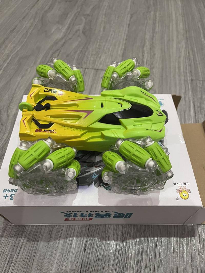 Product Introduction of Xe Dịa Hình Điều Khiển Từ Xa Stunt Car Mẫu Mới 168-11B Có đèn Có nhạc Chức Năng phun Sương Cực Mạnh Toy Đồ Chơi Pin Led 27