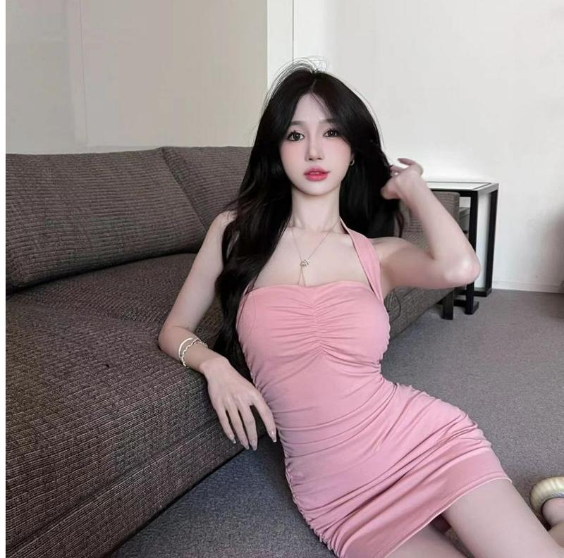 Product Introduction of Váy Cổ Yếm Phong Cách Dễ Thương Và Gợi Cảm, Trang Phục Mùa Hè Cho Nữ, Thiết Kế Đẹp, Bó Sát Eo Độc Đáo, Hông Xếp Ly Gợi Cảm Và Thanh Lịch, Váy Nhỏ 38