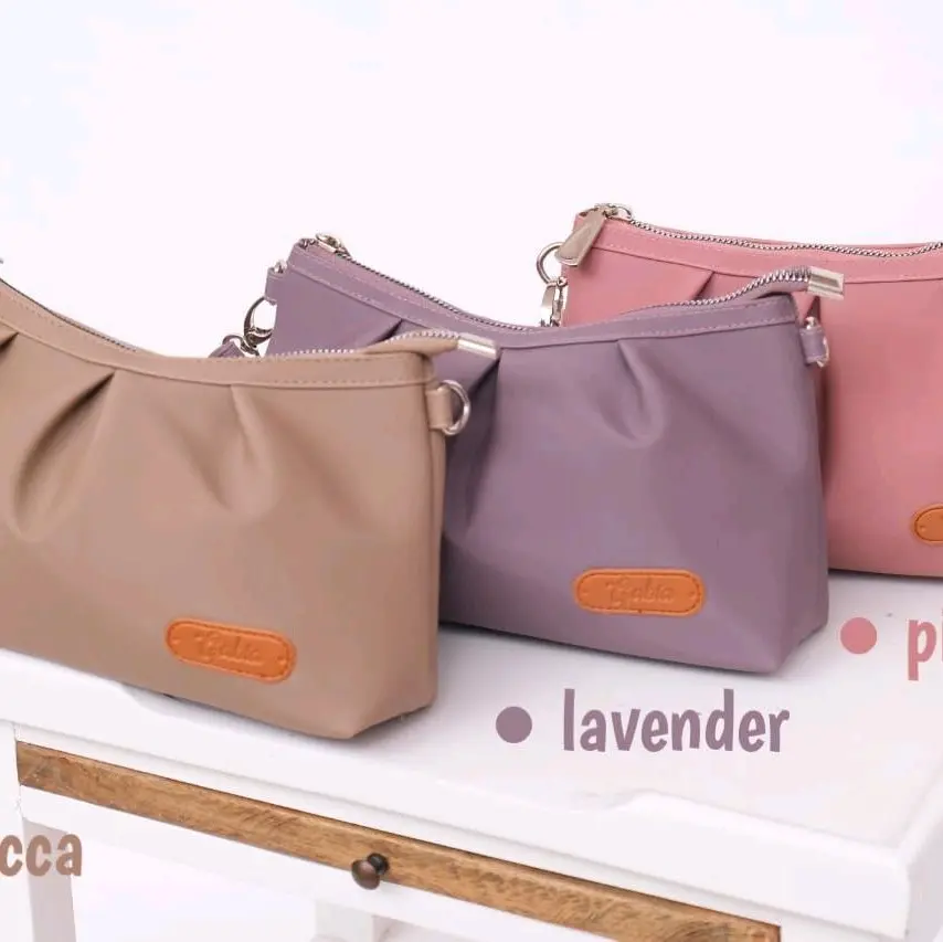 Daisy Slingbag chocoly pouch by gabia Selempang Wanita Kulit PU Hitam Pink