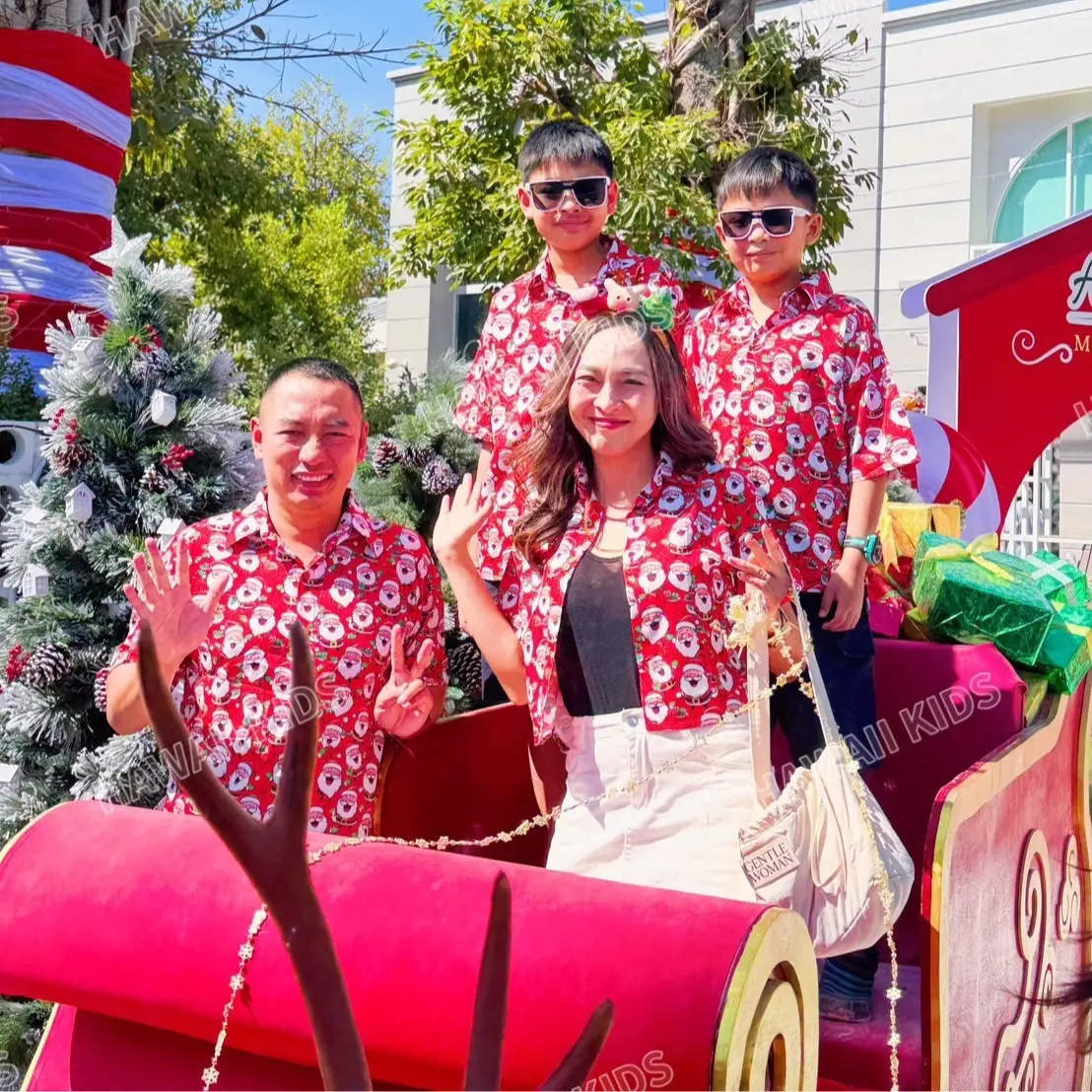 เสื้อฮาวายลายคริสต์มาส สีแดง HAWAII KIDS ทรงโอเวอร์ไซส์ สไตล์เกาหลี ใส่ได้ทั้งครอบครัว
