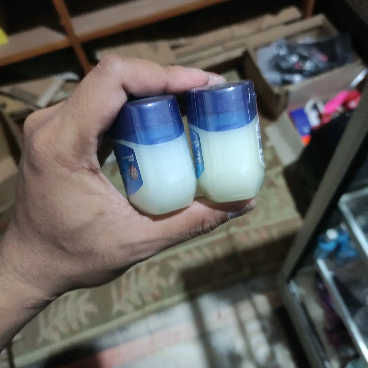 Ettes Beauty Vaselin Petroleum Repairing Jelly Memperbaiki Kepembapan Kulit 50gr 100gr Ed Aman Panjang Bisa Cod