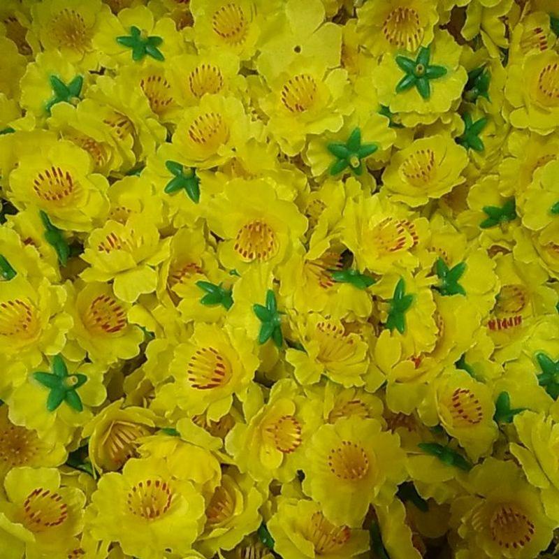 GIÁ SỈ 1KG BÔNG HOA MAI .BÔNG HOA ĐÀO GIẢ TRANG TRÍ TẾT.có kẽm .lá ,nụ