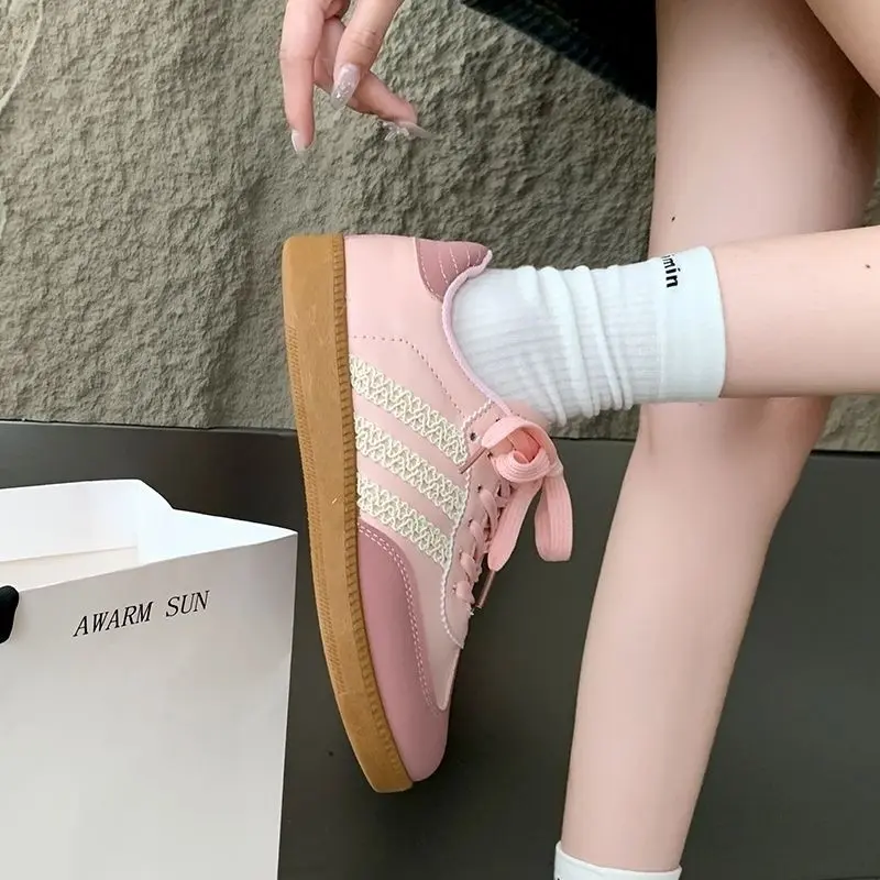 S008 - Sepatu Sneaker Fashion Wanita Kekinian Sepatu Lentur Nyaman Dipake Sepatu Casual Ala Korea Style Shoes Sport Kasual Putih 2