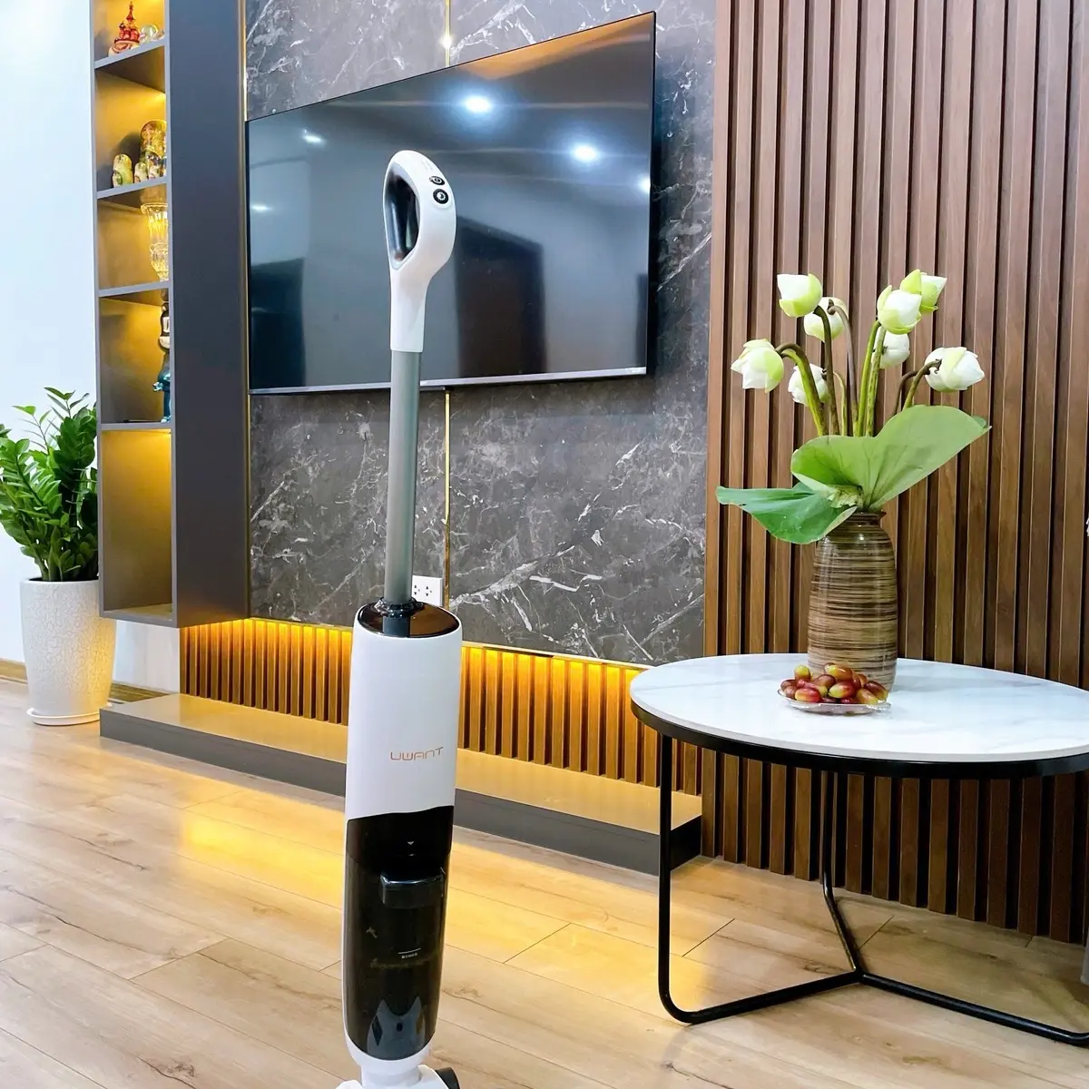 Máy hút bụi lau nhà ướt khô cầm tay không dây Uwant XT100 ( mới 100% nguyên seal)