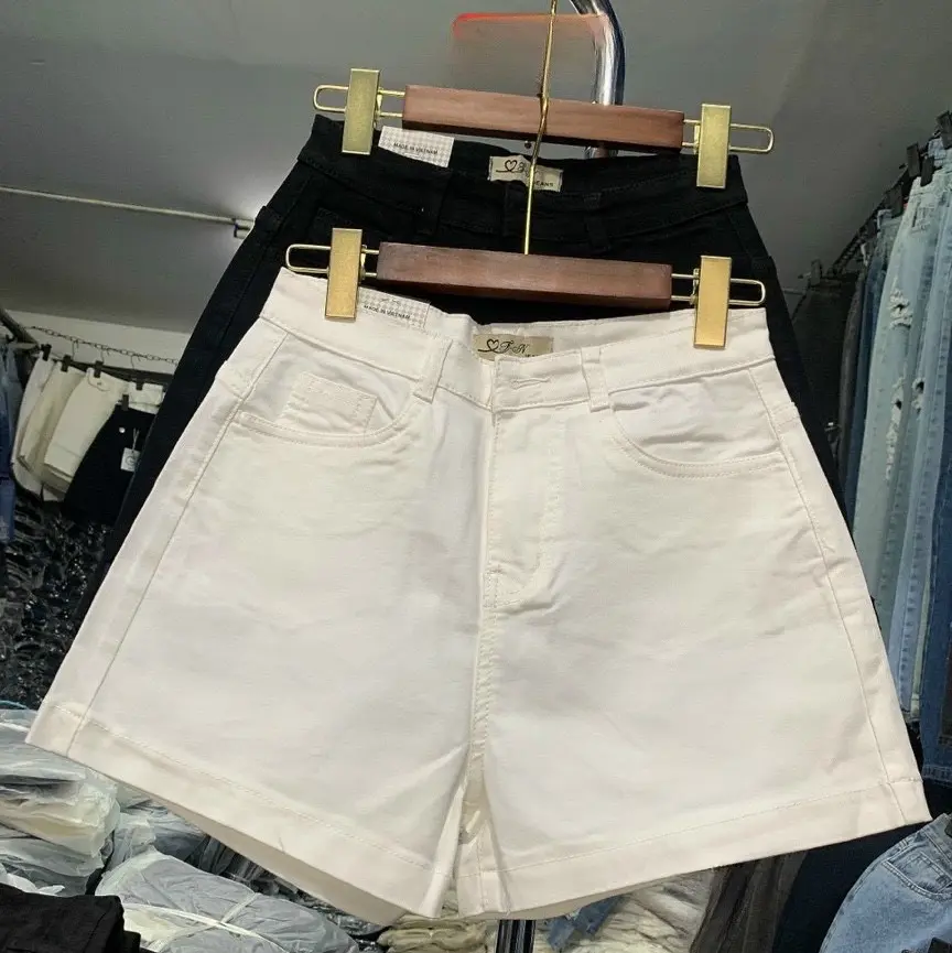 Quần đùi jean co giãn  lưng cao