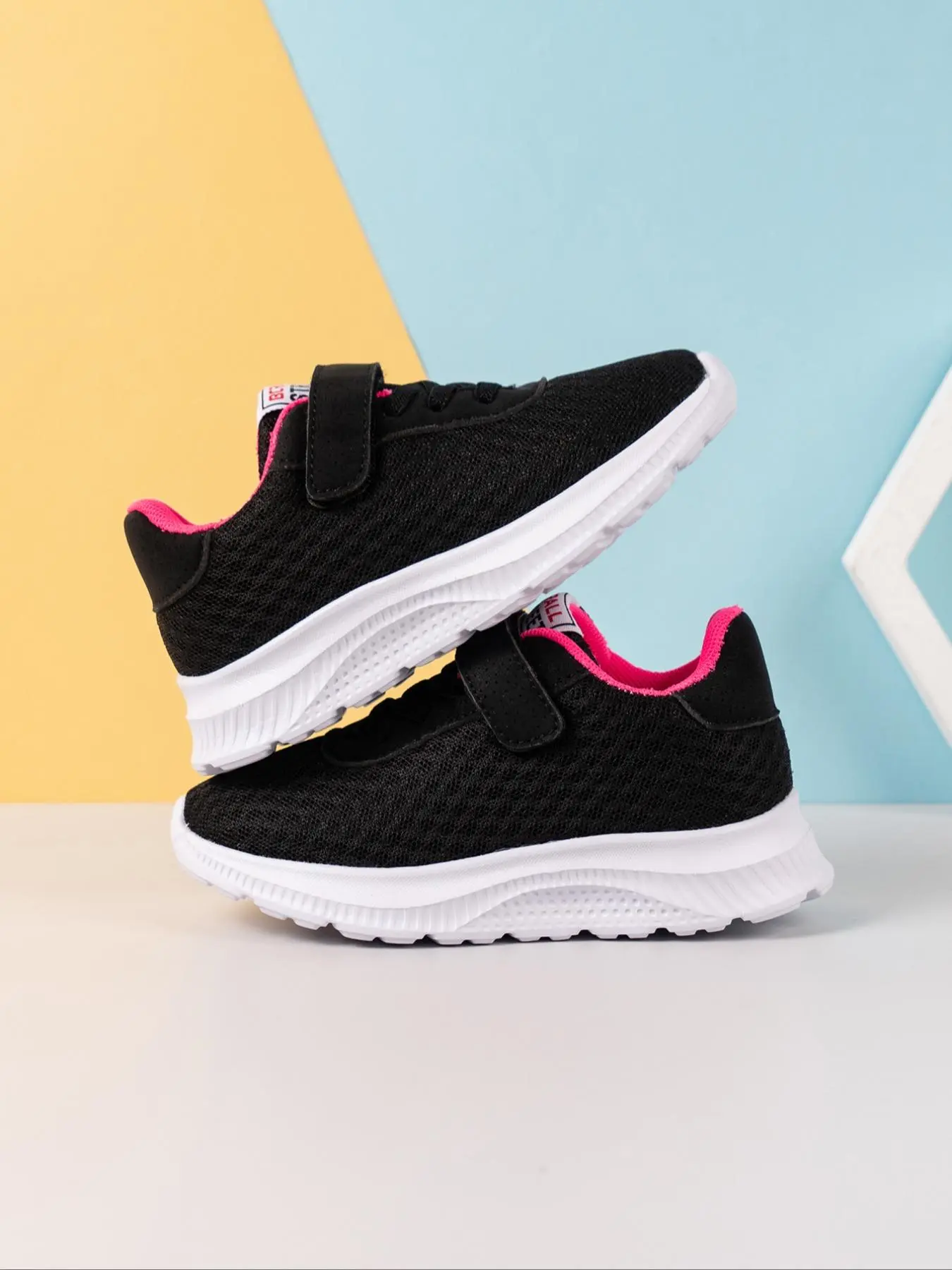 Kids Casual Mesh Breathable Lightweight Sneakers, Comfortable Sports Running Shoes, Fashionable Velcro Sneakers for Boys & Girls