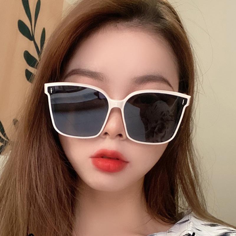 Product Introduction of New Korean Sunglasses Boy and Girl Sunshade Sunglasses UV Protection Glasses 2