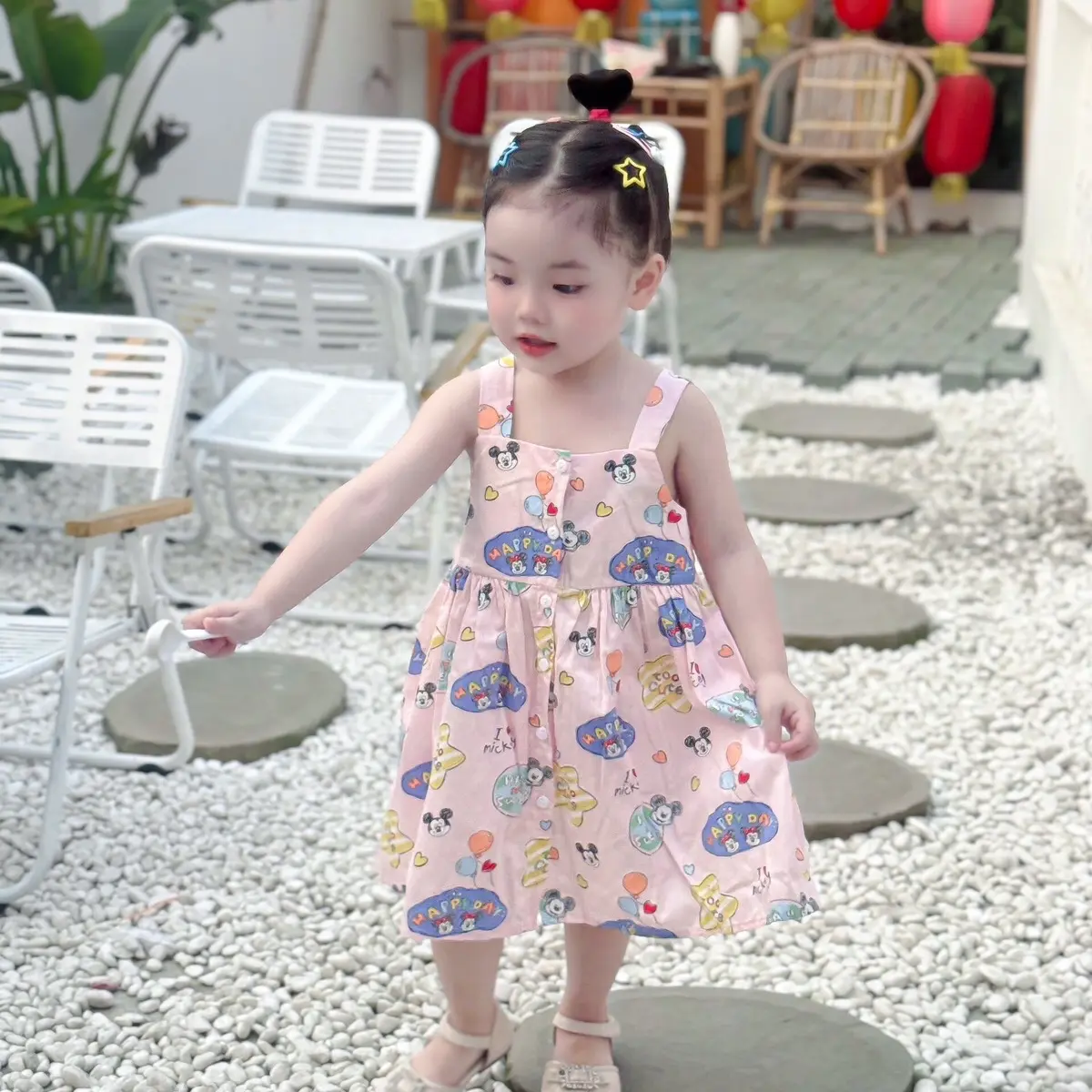 Váy 2 dây bé gái. Chất liệu thô cotton mềm mát