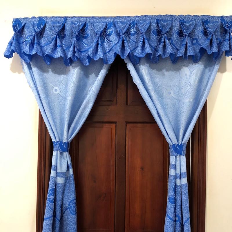 Rèm dán tường bộ 3 chi tiết bèo và 2 chiếc rèm buông xuống, che nắng và trang trí nhà cửa 0