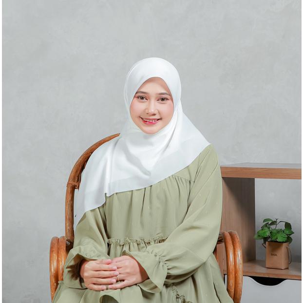 LEYA -  ANNITA PREMIUM VOAL PLAIN SCARF WITH ZIPLOCK UKURAN 115x115 0