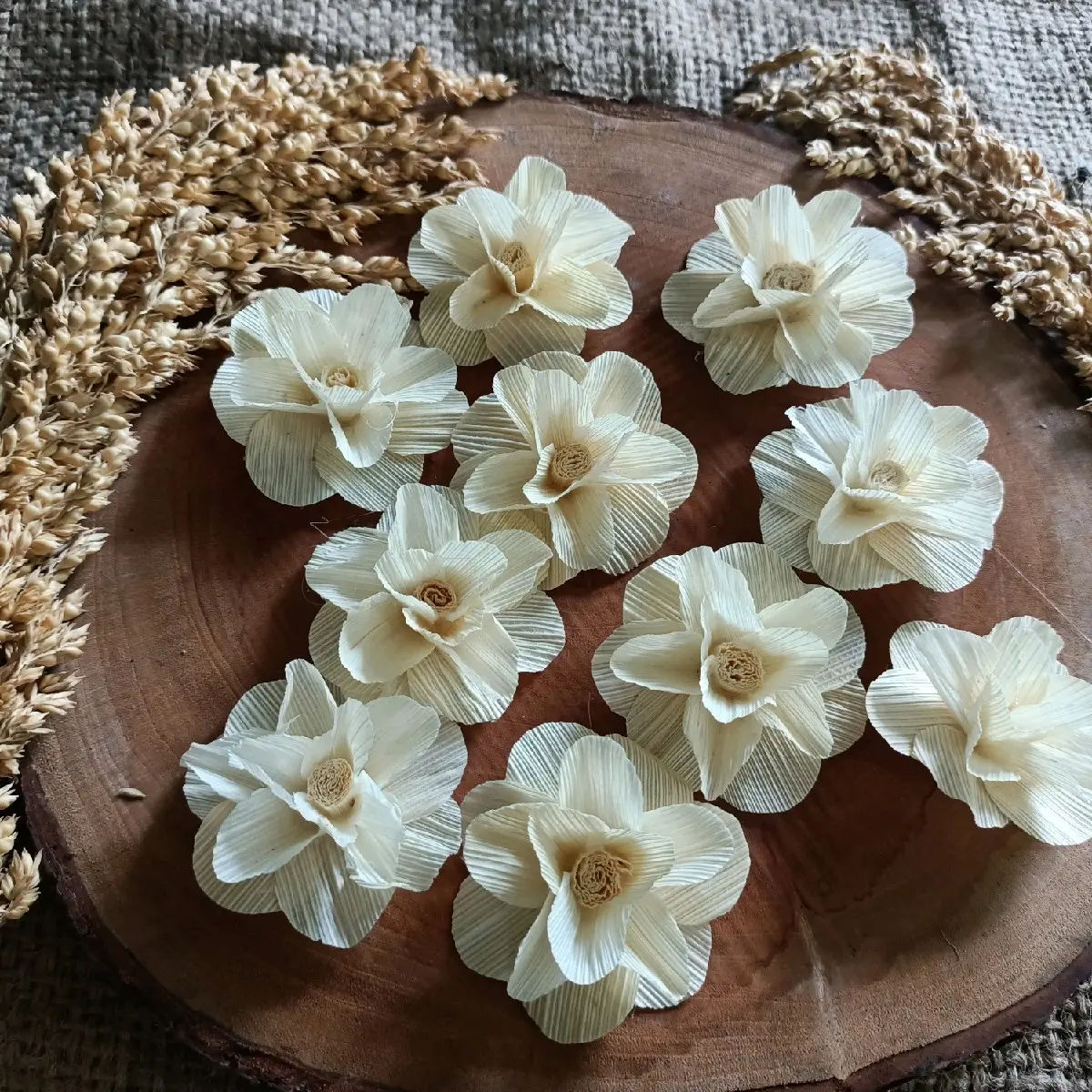bunga mawar dari kulit jagung isi 10pcs Dekorasi