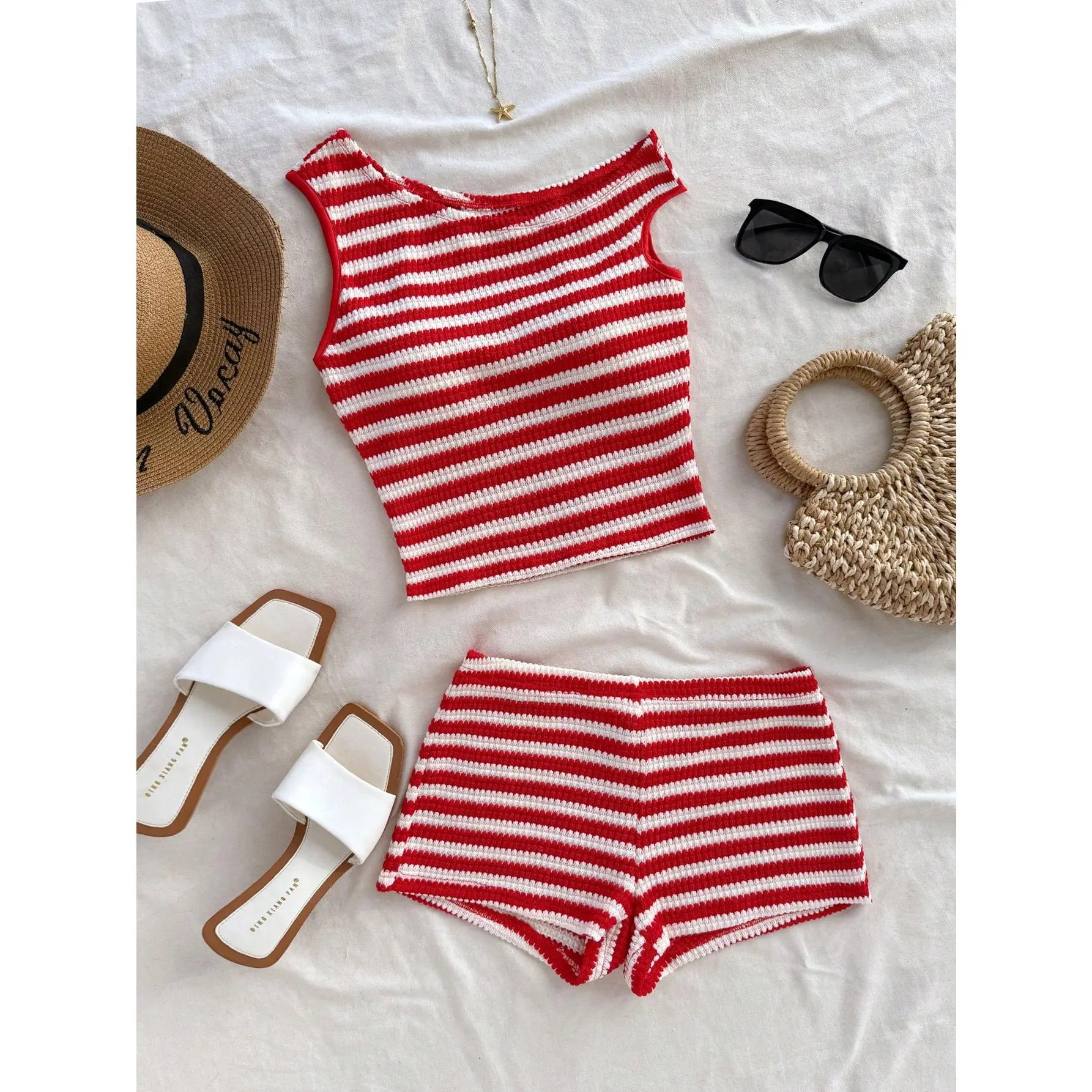 Dreamara 2pcs/Set Women's Holiday Striped Knit Asymmetric Shoulder Fitted Top And Ultra Low Waist Skinny Shorts, Suitable For Party, Christmas, Valentine's Day, Date, Beach, Cruise, Carnival, Easter Womenswear Bottom