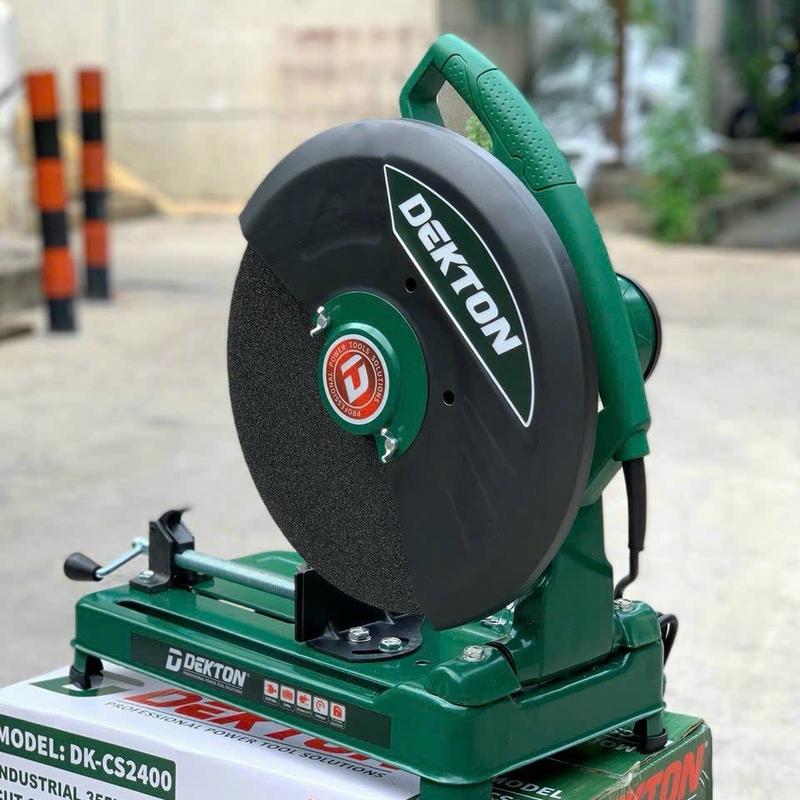  Máy cắt sắt bàn 2400w dekton model DK-CS2400pro đường kính đá cắt 355mm công suất 2400W điện áp 220V có 2màu xanh và xám 