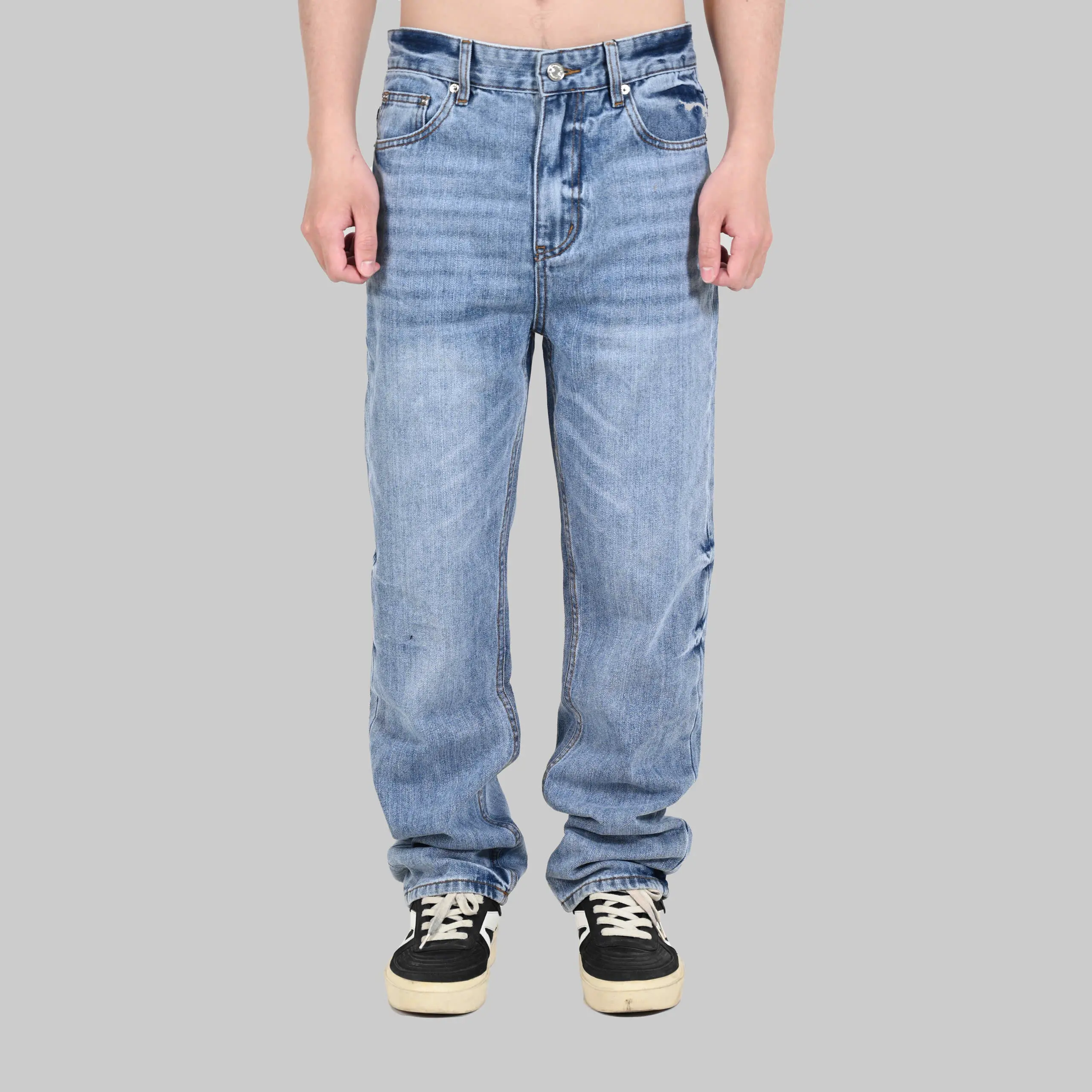 Jean Briverous bò suông mẫu mới Ss2024 mài cạp mài ống