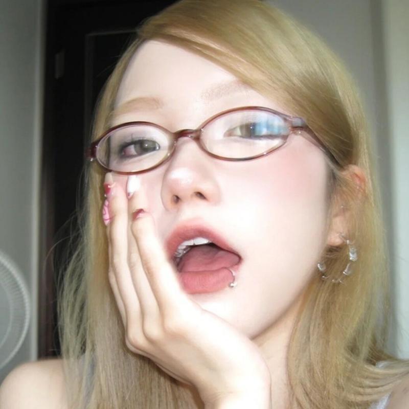 Oval Shaped Glasses for Women Fashion Narrow Glasses Readers Retro Eyewear Party Favors 3