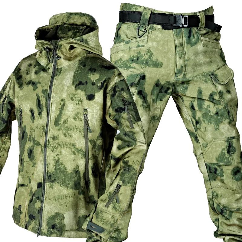 Product Introduction of Outdoor Shark Skin Warmth Set Camo Plush Thickened Coat Autumn/Winter Racing Top Does Not Include Cuff Logo Pattern Cotton Menswear Soft Clothing 7