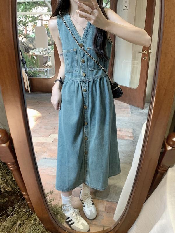 Product Introduction of Y. French Style Temperament V-neck, Vest Denim Dress Casual Womenswear 8