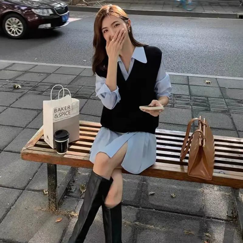 rompi sweater hitam polos cewek ala korea oversize v-neck rajut atasan cewek old money kasual serbaguna s-xl 4