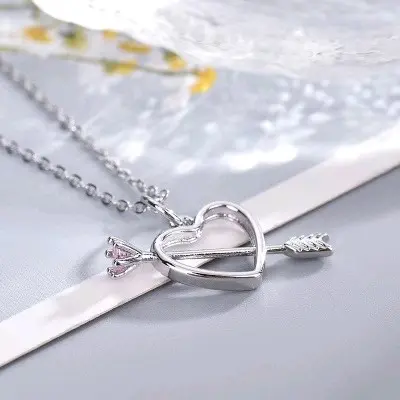 Dây chuyền họa tiết trái tim tình yêu đính đá hồng thời trang