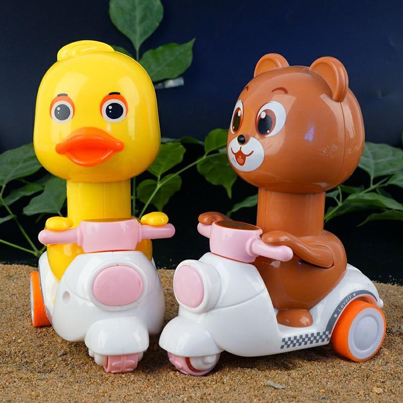 Product Introduction of Đồ Chơi Vịt Lái Xe Chạy Bằng Cót Xoay 360 độ Cho Bé 12
