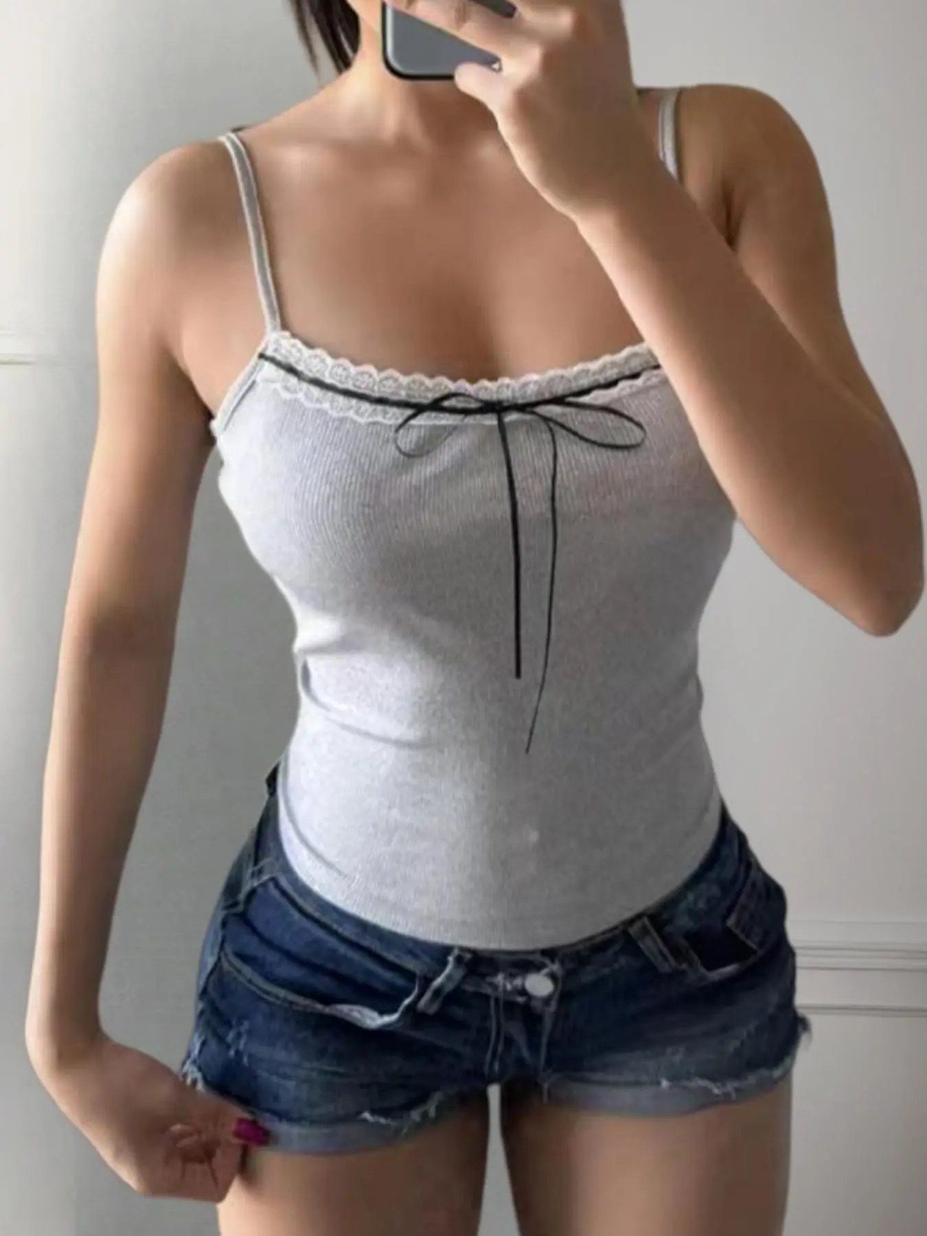 Women's Plain Bow Decor Ribbed Cami Top, Casual Sleeveless Spaghetti Strap Top for Daily Wear, Ladies Clothes for All Seasons