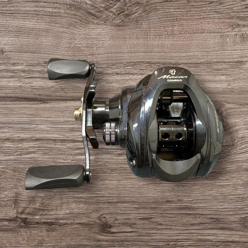 Máy Ngang Câu Lure Cemreo Macan có tiếng DragClick 2 Màu Sắc