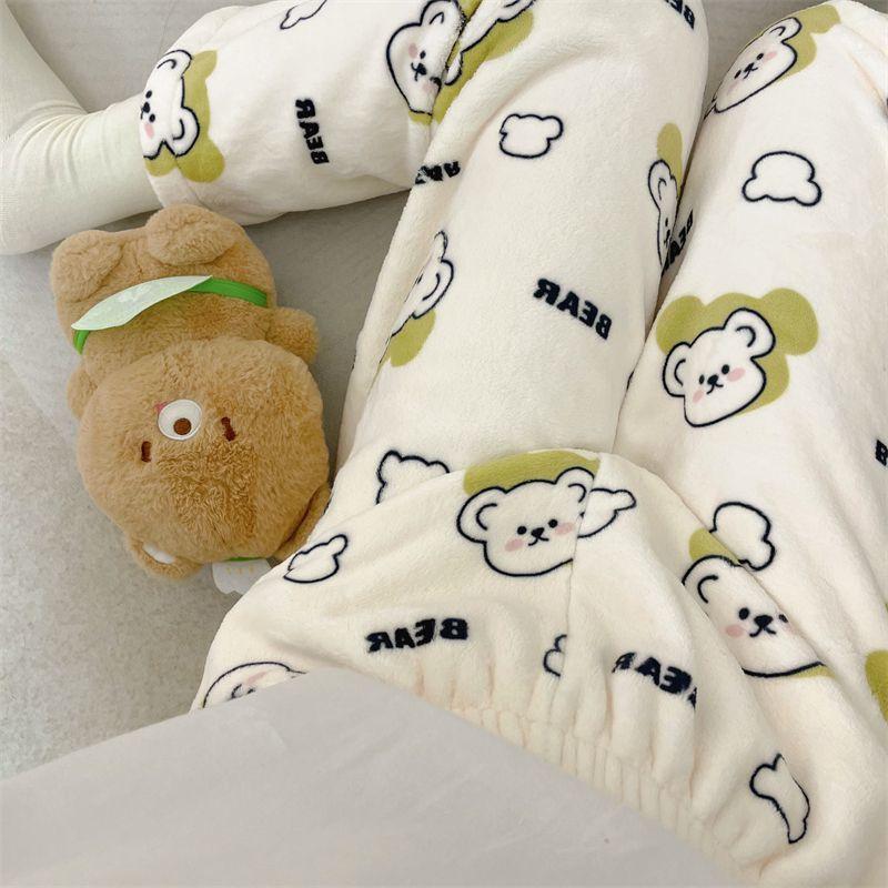 Product Introduction of Quần Ngủ, Thiết Kế Hoạt Hình Thịnh Hành, Chất Liệu vải nỉ Ấm Áp, Thích Hợp Cho Mùa Thu Và Mùa Đông, Với Coral Và Nhung, Đệm Dày, Thích Hợp Cho Ký Túc Xá Sinh Viên, Phong Cách Lười Biếng 13