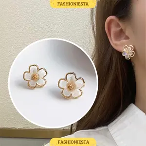 Anting-Anting Bunga Putih S925 Anti Karat Aksesoris Wanita Korea Style Fashion Stylish Trendy