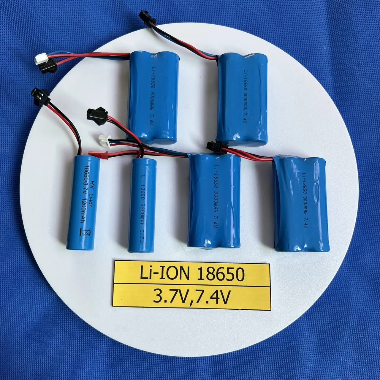 ถ่านชาร์จ ชนิด Li-ION  18650 สำหรับเครื่องใช้ไฟฟ้าอเนกประสงค์และของเด็กเล่นไฟฟ้า ขนาด 3.7V,7.4V ความจุ 1200-3200 mAh ขั้วชนิด SM,SM3,SM4,SM+3P,SM+JST  ชาร์จเร็ว