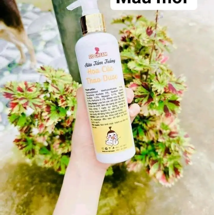 sữa tắm hoa cúc tắm sạch da chết trắng da thơm hương hoa
