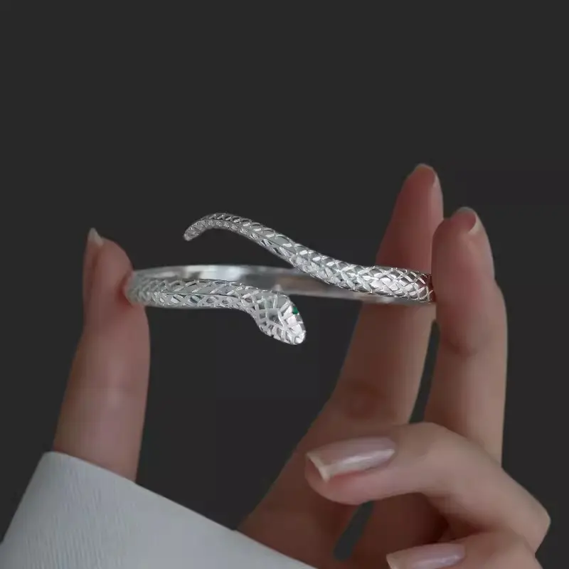 925 Silver-Plated Snake-Shaped Silver Bracelet for Women Bracelet Jewelry Autumn and Winter Silver Bracelet New Year Festival Gift Bracelet Niche