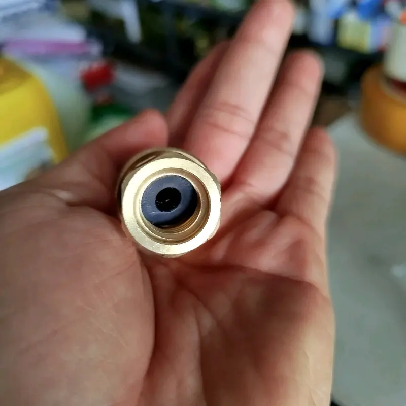 Khớp Nối chống xoắn, kiêm nối nhanh, tháo lắp nhanh gọn, tiện lợi, dùng cho ren 13.8mm, 22mm của máy rửa xe áp lực cao. Phụ Kiện Lau Xe 7