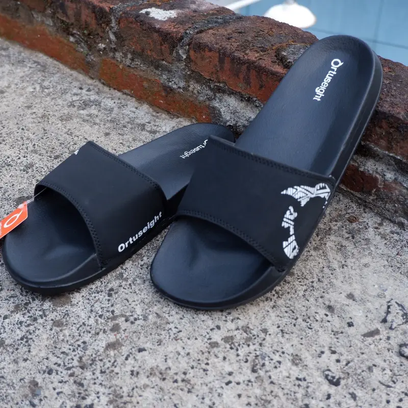 Sandal slop ortuseight putih Shoes Pria 3