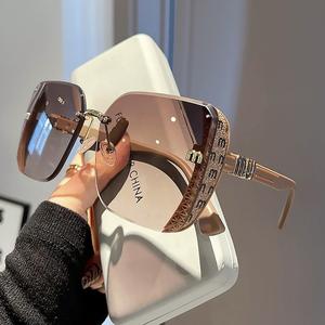 แว่นกันแดดขอบตัด, แฟชั่นใหม่, ครึ่งกรอบ, คุณภาพสูง, อินเทรนด์และเรียบง่าย, สำหรับผู้หญิง, กลิตเตอร์ละเอียด, ปี 2025