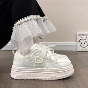 刺繍プラットフォームスニーカー、ベルクロストラップのおしゃれな学生用カジュアル着丈アップフラットシューズ