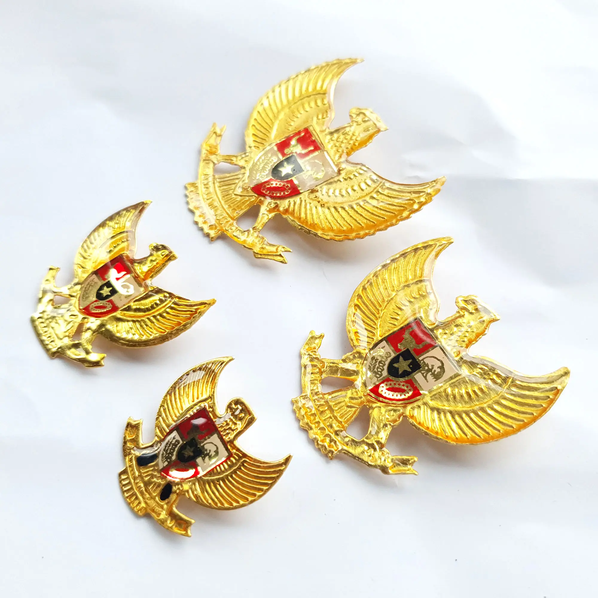 Pin Garuda Kuningan Emas Kecil Besar Pin Bros Peci Paskibra Garuda cm Resin Clips